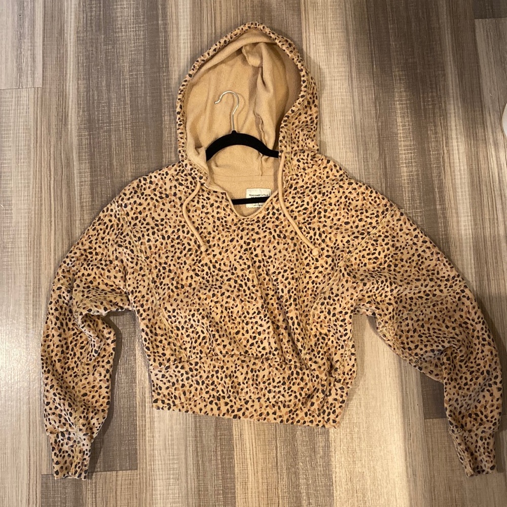 Cropped hoodie